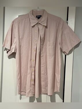 Lands End Mens XL Red Seersucker Stripe Short Sleeve Button Down Shirt Cotton